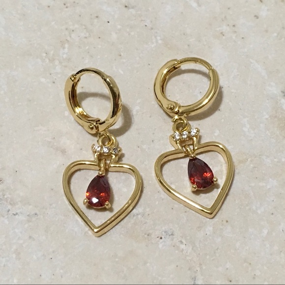 New gold filled red garnet teardrop heart earrings - Picture 7 of 8